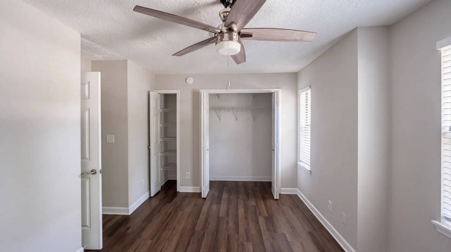 415 Flats photo 10