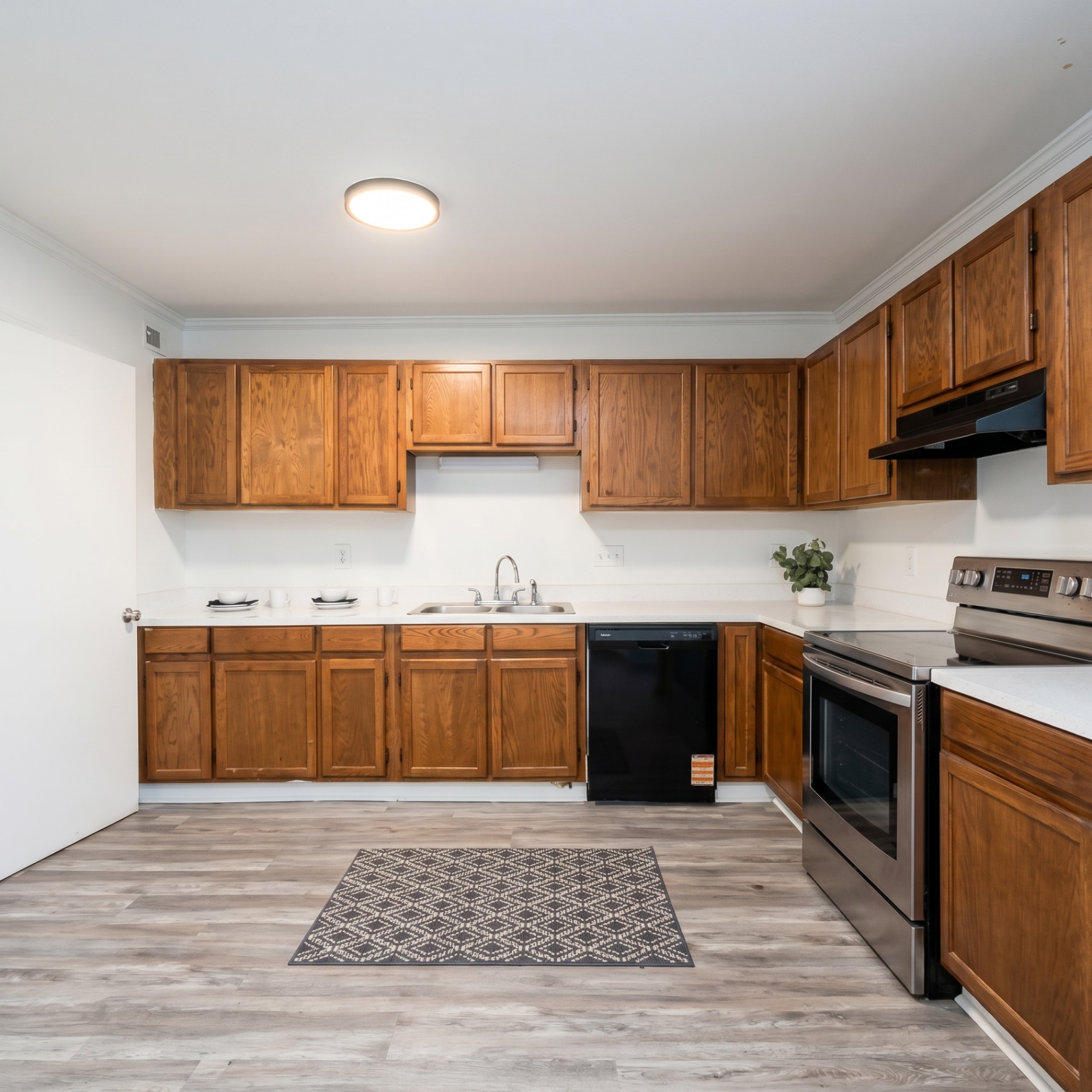 Courtyard Townhomes photo 7