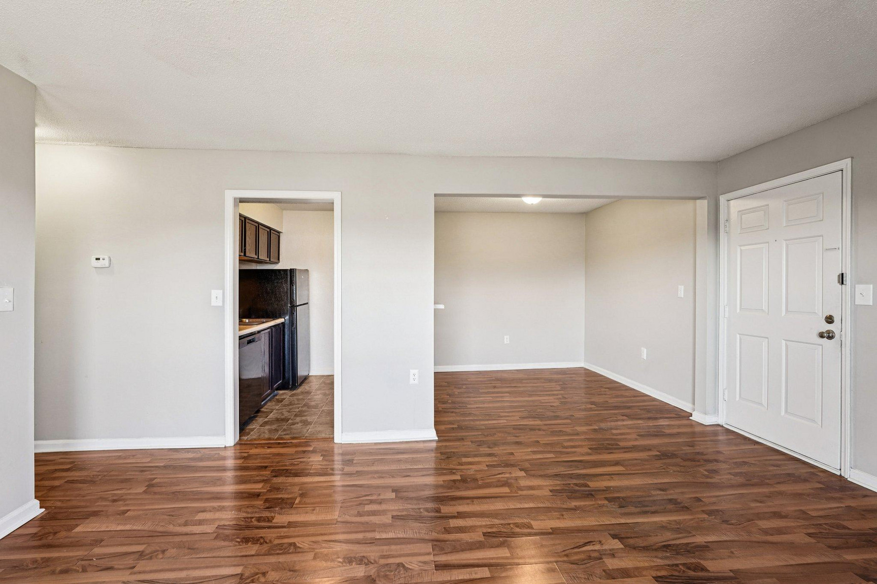 Sharonridge Apartments photo 11
