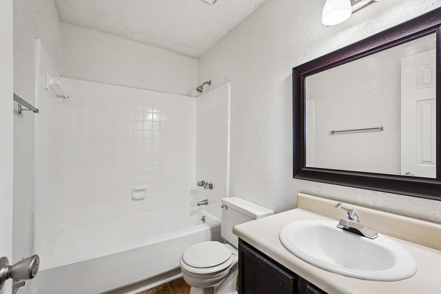 Sharonridge Apartments photo 14