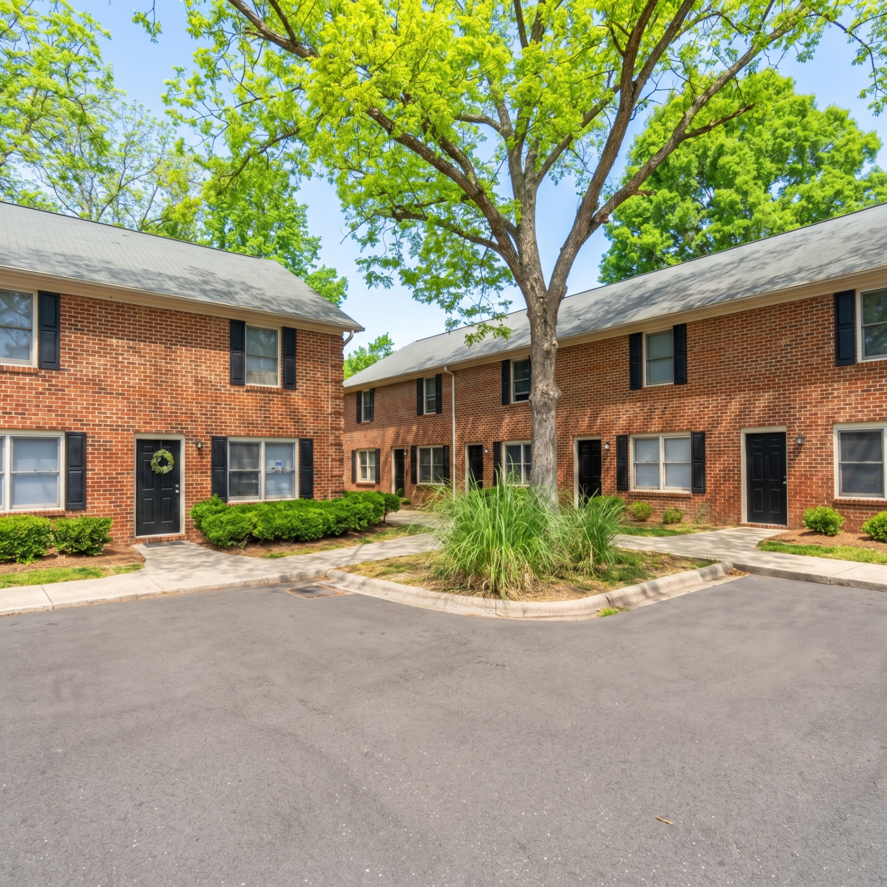 Courtyard Townhomes photo 3